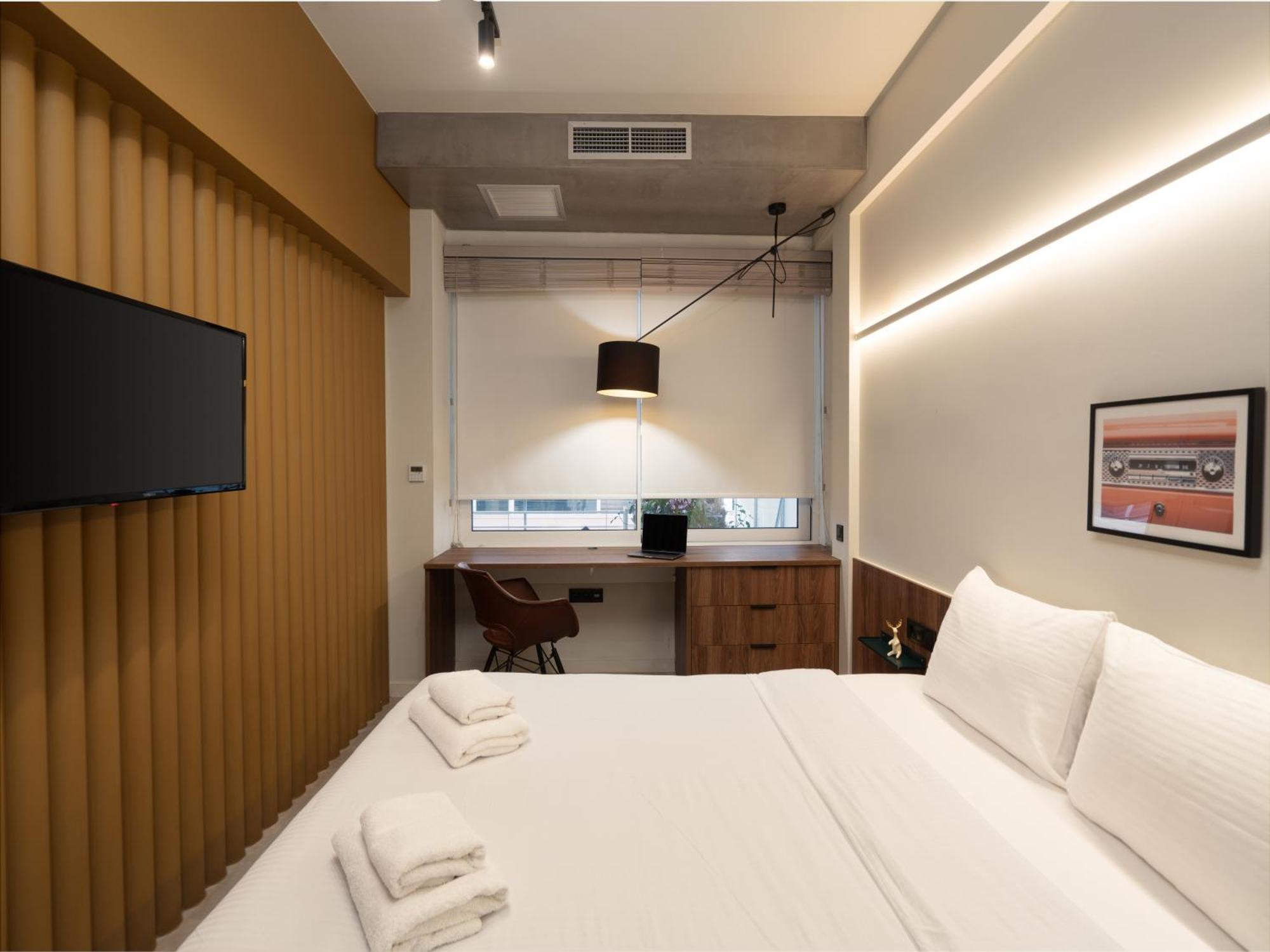 A Place 4U No6 - City Escape With Balcony Lounge & Open Living Space Atene Esterno foto
