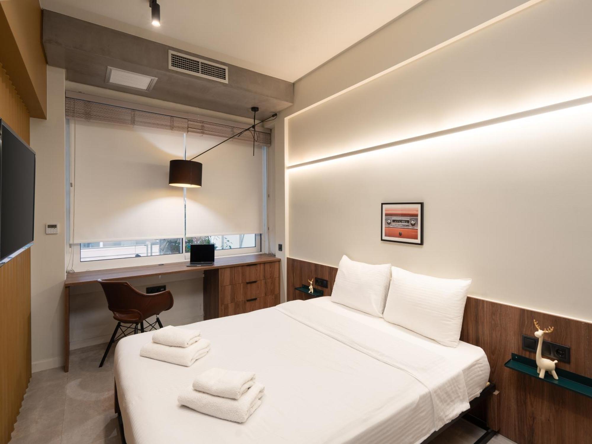 A Place 4U No6 - City Escape With Balcony Lounge & Open Living Space Atene Esterno foto
